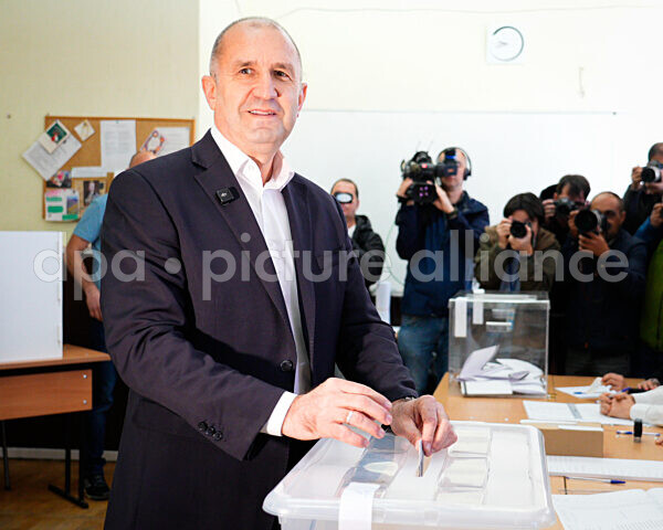 Rumen Radev wins Elections Bulgaria